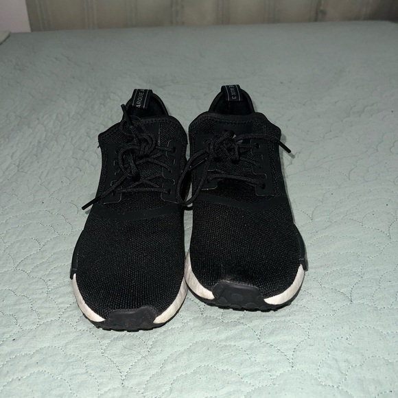 Women’s Black Adidas NMDs Size 6 - Picture 6 of 7